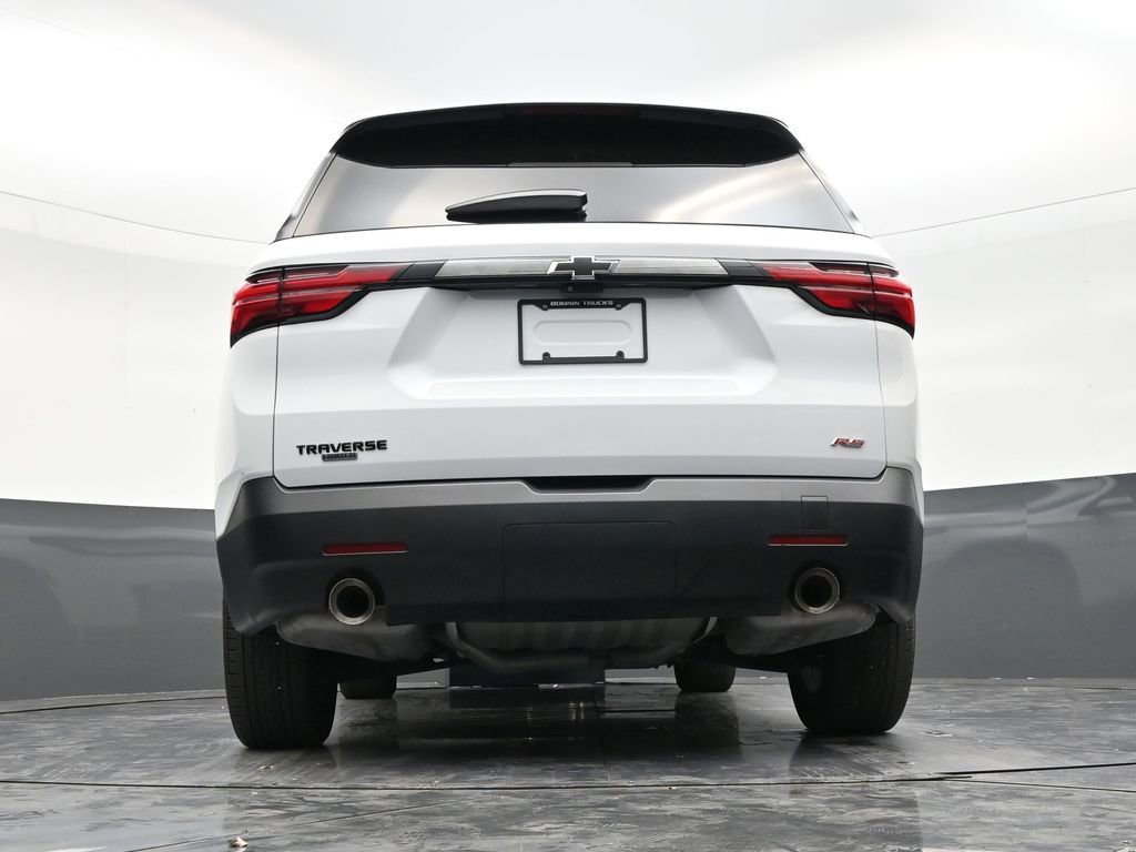 Used 2024 Chevrolet Traverse RS FWD image 23