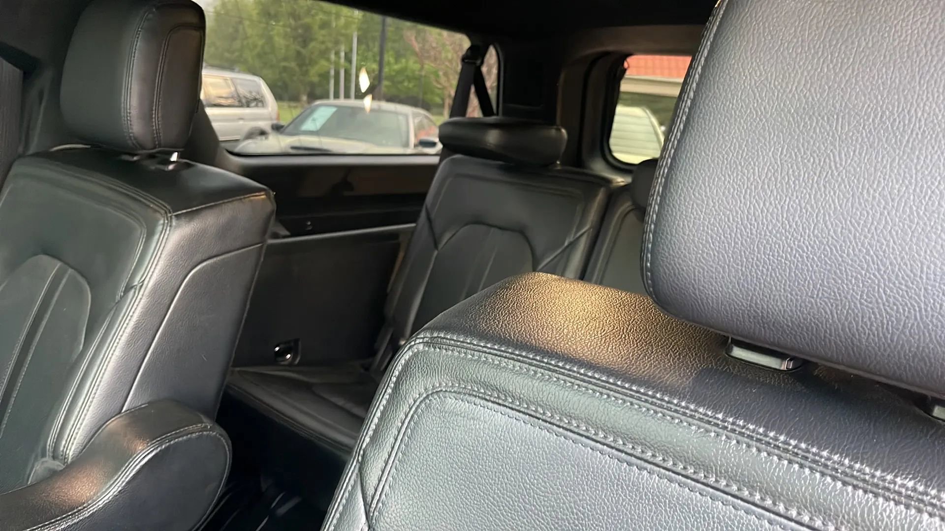 Used 2018 Ford Expedition Max Limited w/ Equipment Group 301A image 11