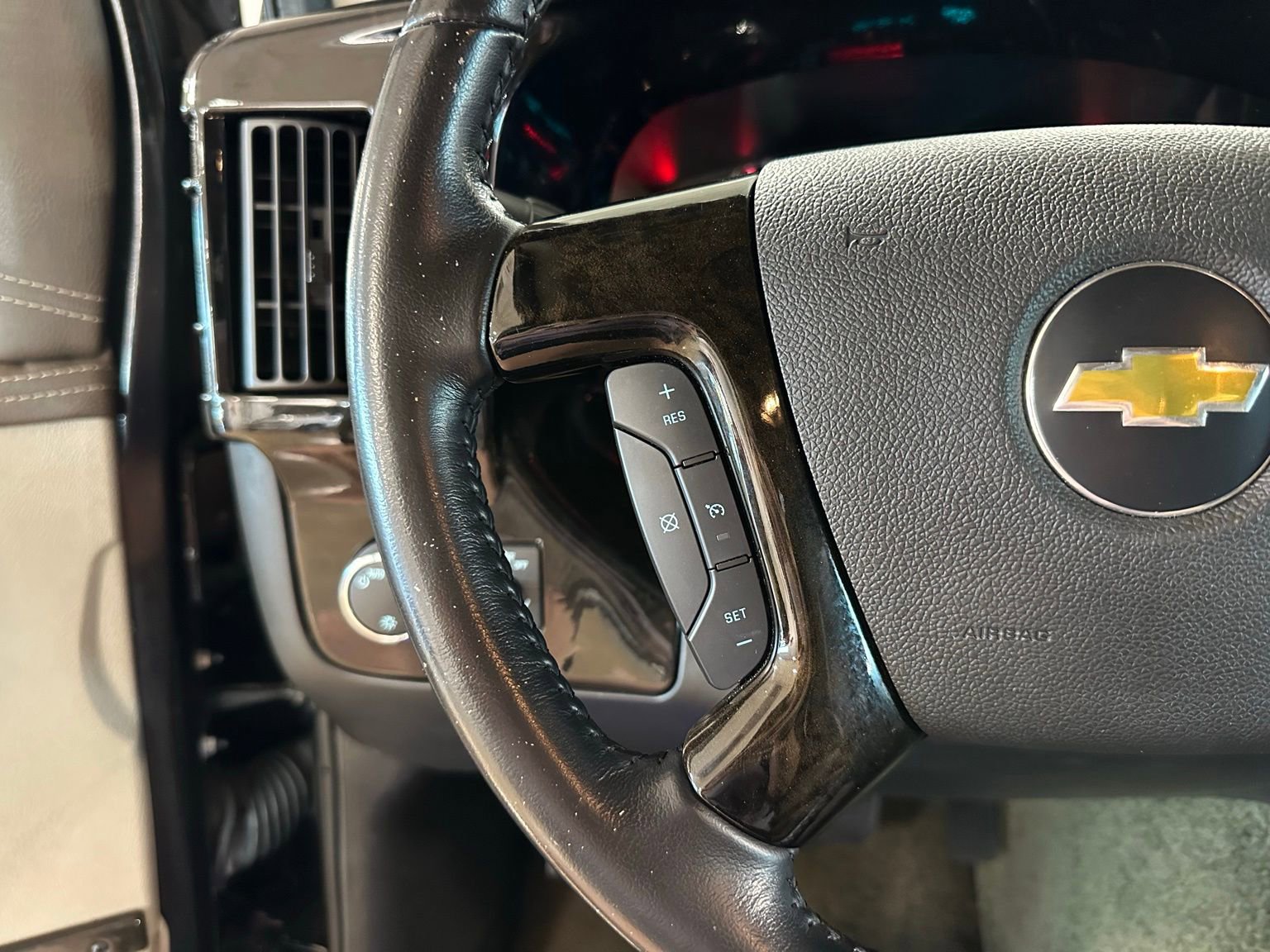 Used 2021 Chevrolet Express 2500 LS w/ Enhanced Convenience Package image 19