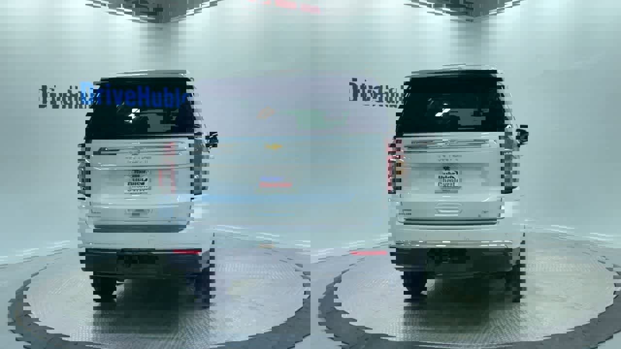 Used 2022 Chevrolet Tahoe LT w/ LT Signature Plus Package image 2