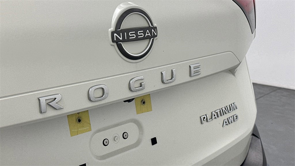 Certified 2023 Nissan Rogue Platinum w/ Platinum Premium Package image 19