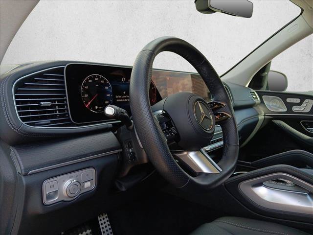Used 2026 Mercedes-Benz GLS 450 4MATIC image 10
