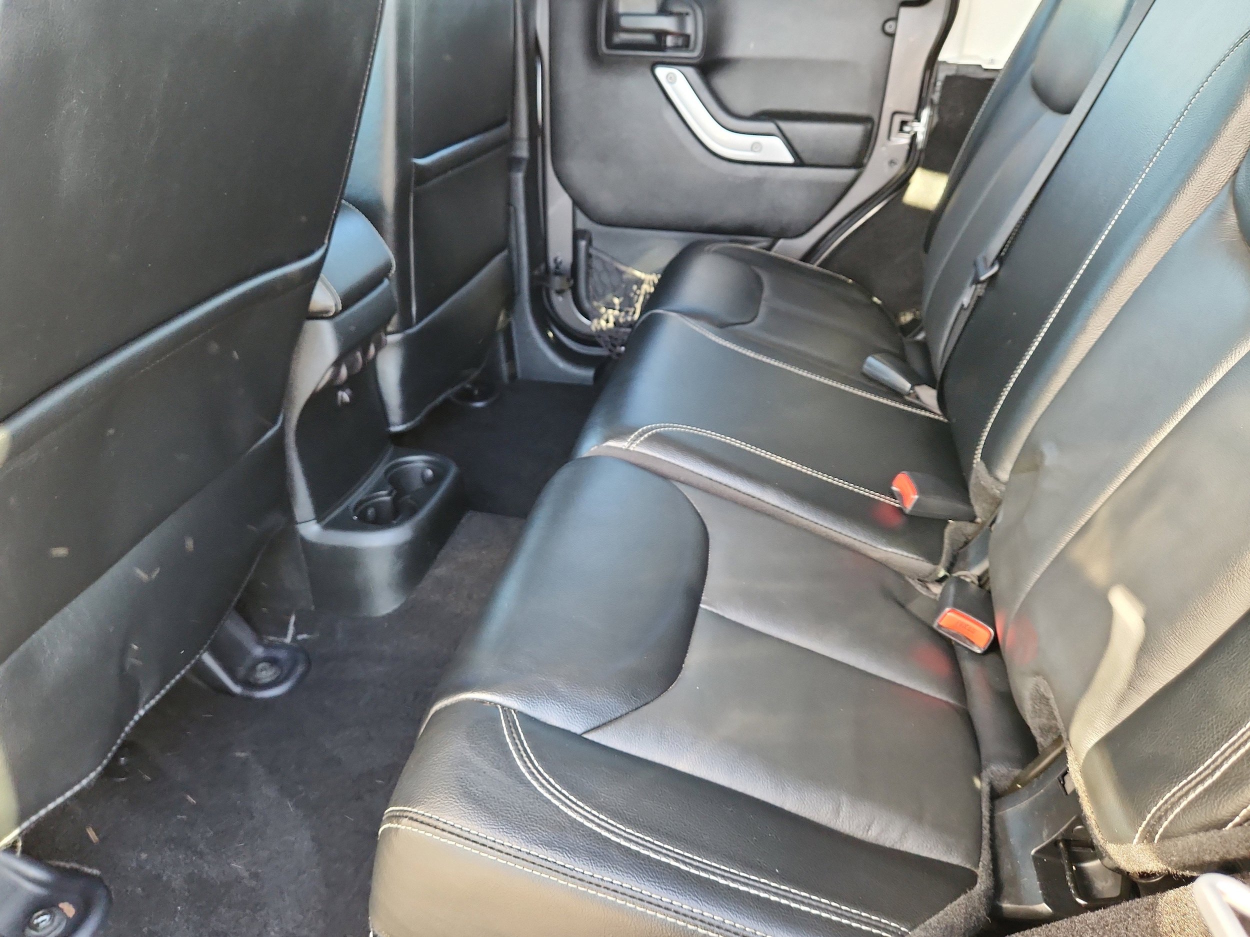 Used 2017 Jeep Wrangler Unlimited Rubicon AWD/4WD image 11