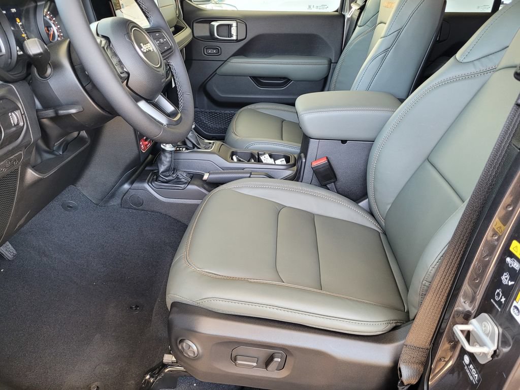 New 2026 Jeep Gladiator Mojave AWD/4WD image 7