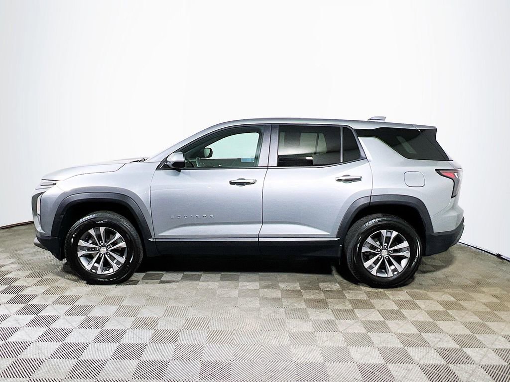 Used 2026 Chevrolet Equinox LT FWD image 4