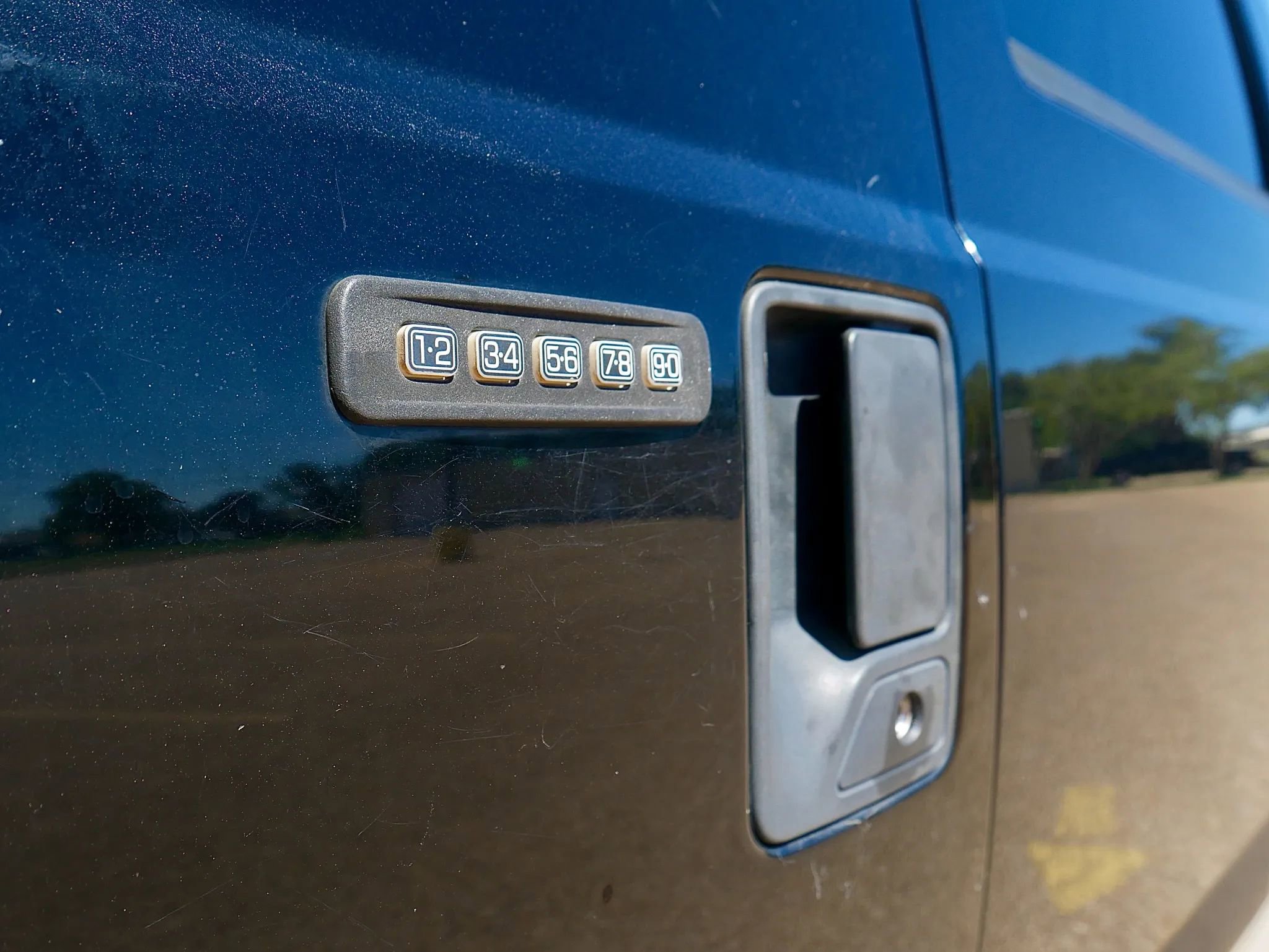 Used 2004 Ford F250 Lariat image 13