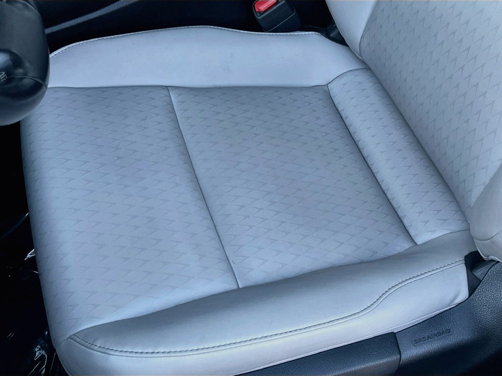 Used 2022 Lexus UX 200 w/ Accessory Package (Z1) FWD image 19