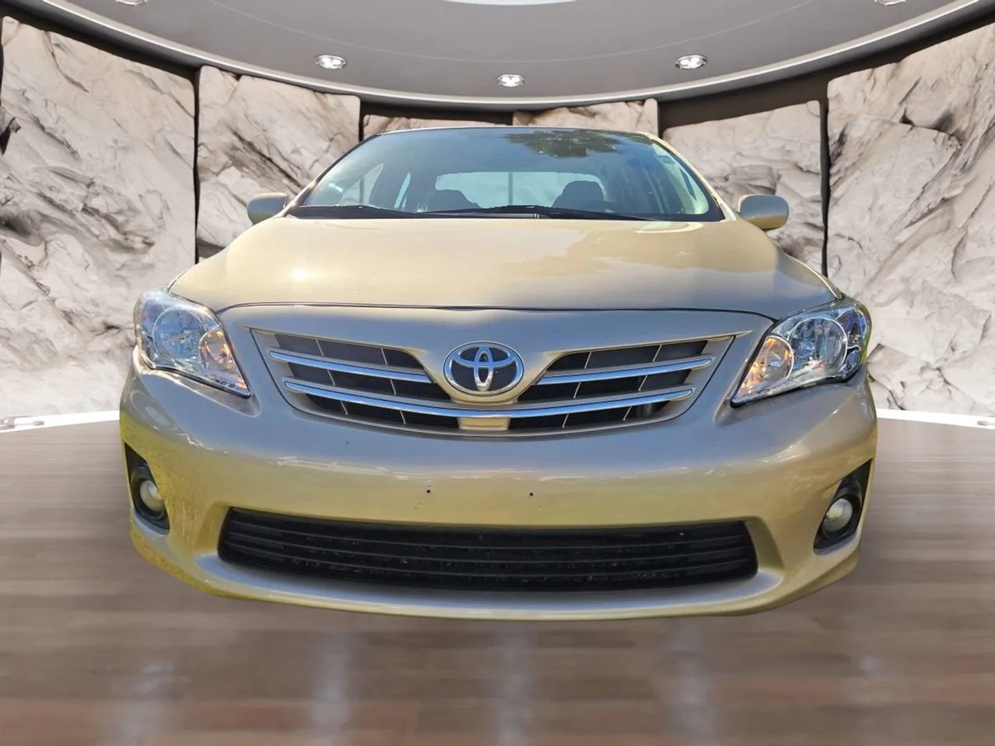 Used 2013 Toyota Corolla LE w/ Premium Pkg FWD image 2