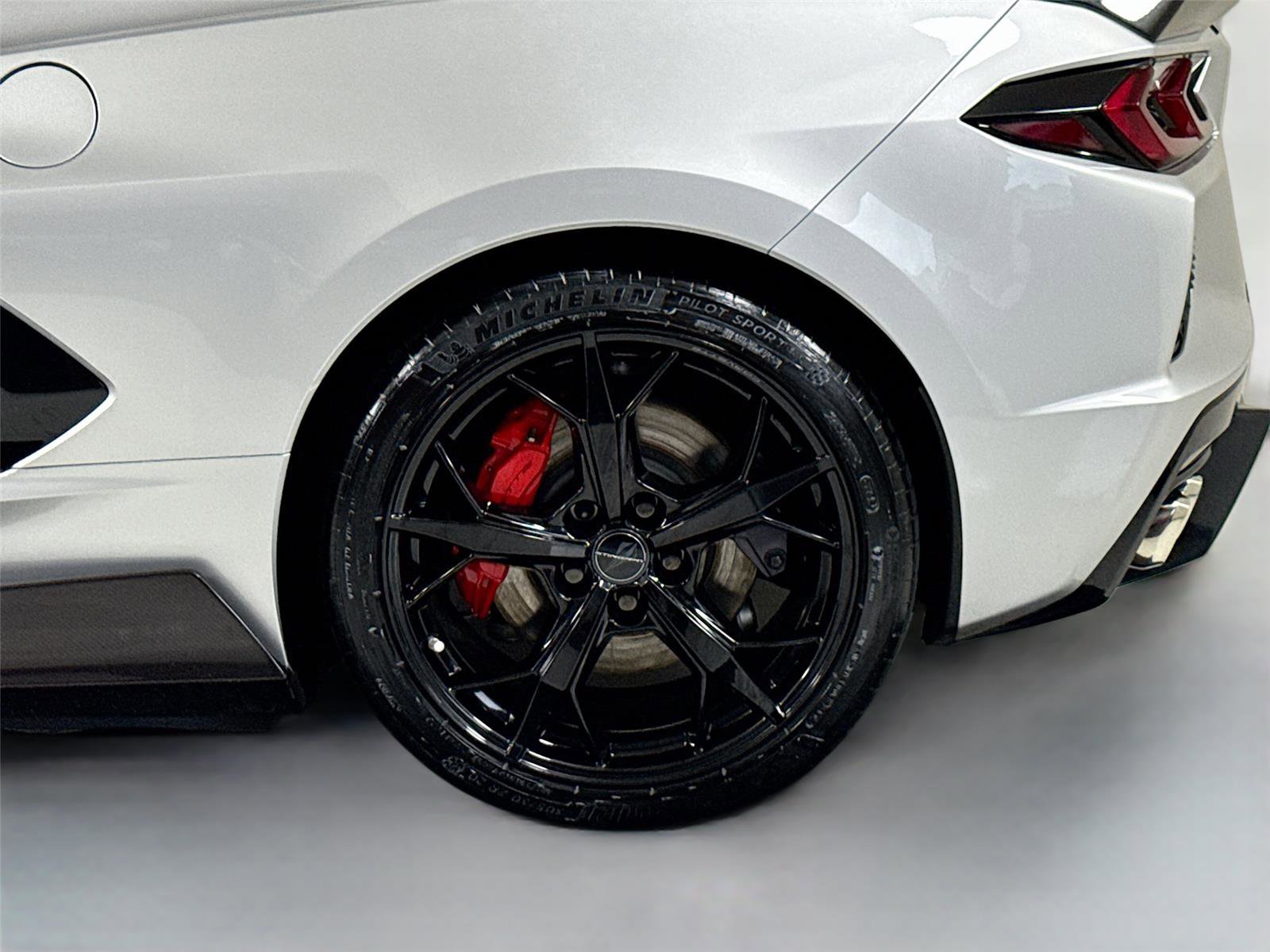 Used 2020 Chevrolet Corvette Stingray Coupe w/ Battery Protection Package image 32