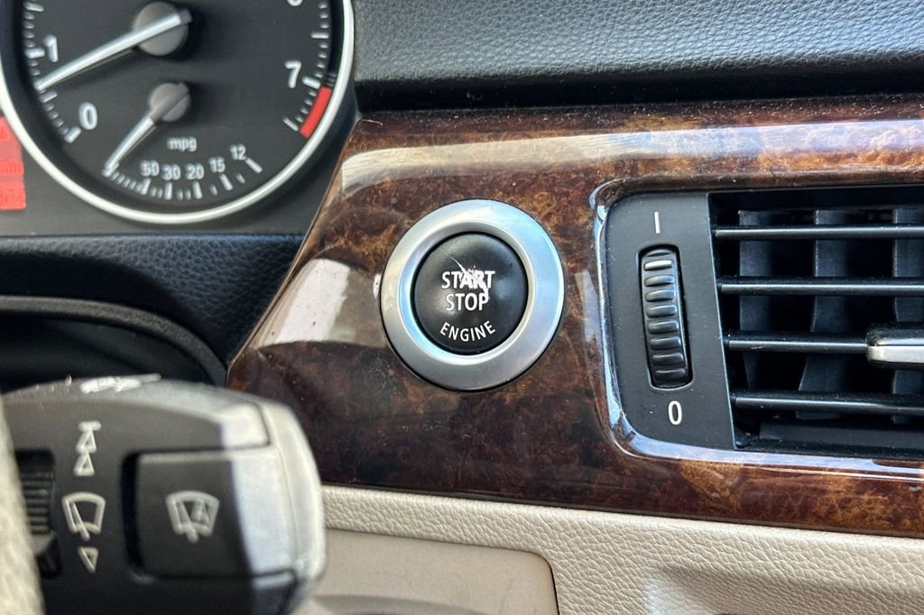 Used 2008 BMW 328i Sedan RWD image 22