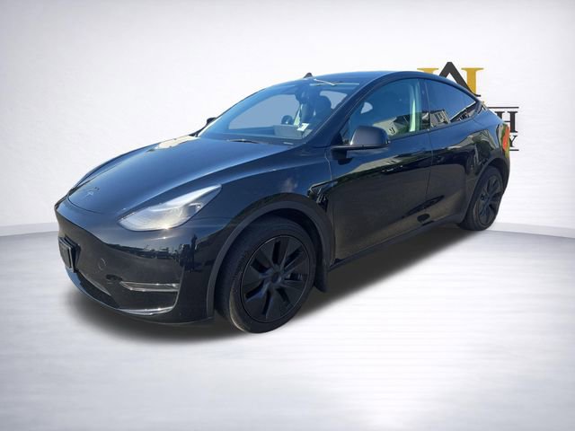 Used 2024 Tesla Model Y Long Range AWD/4WD image 3