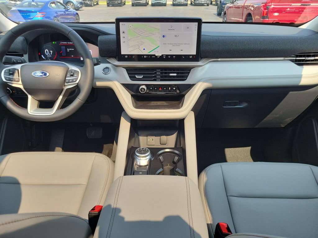 New 2026 Ford Explorer Active w/ Active Comfort Package AWD/4WD image 11