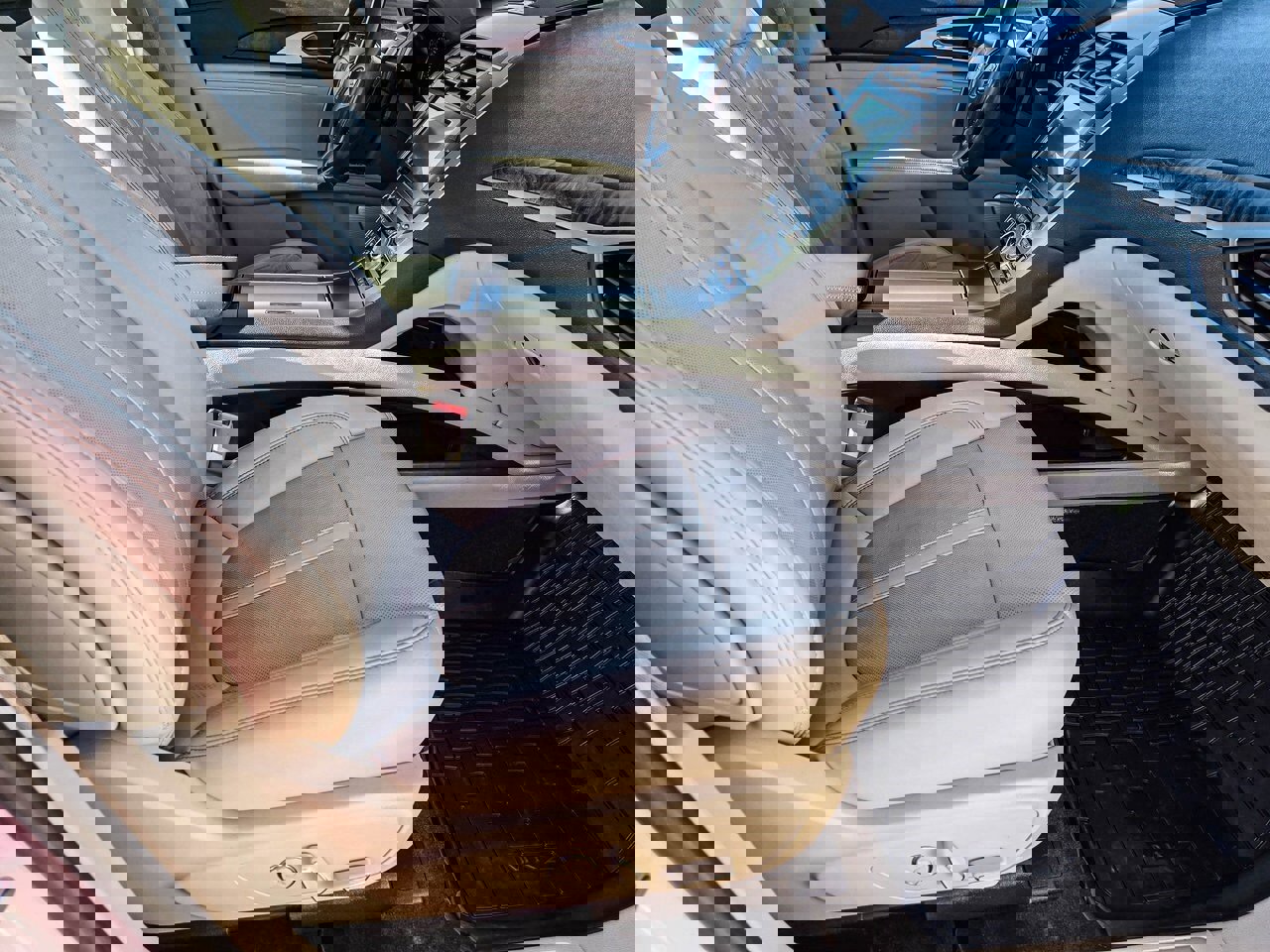 Used 2019 Lincoln MKZ Reserve w/ Luxury Package image 40