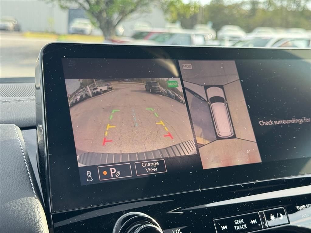 Certified 2024 Nissan Armada Platinum w/ Captain's Chairs Package image 26