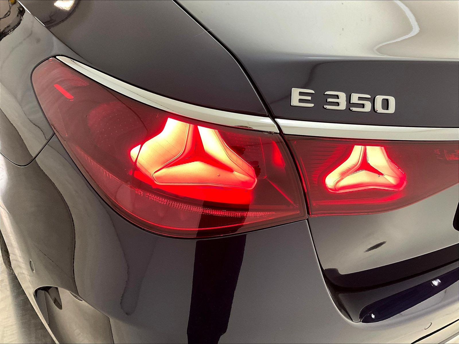 New 2026 Mercedes-Benz E 350 4MATIC Sedan image 14