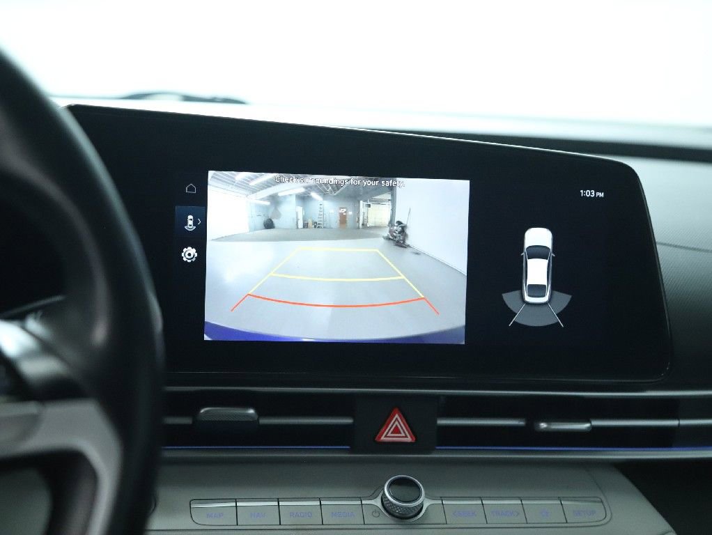 Used 2023 Hyundai Elantra Limited image 28