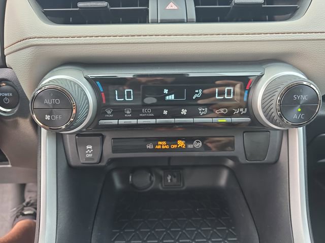 Used 2024 Toyota RAV4 XLE w/ Convenience Package image 24