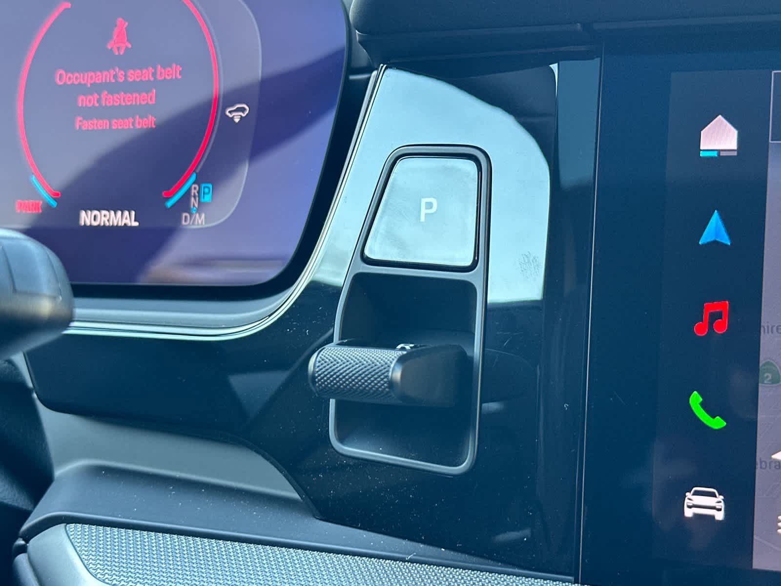 New 2025 Porsche Cayenne Coupe AWD/4WD image 25