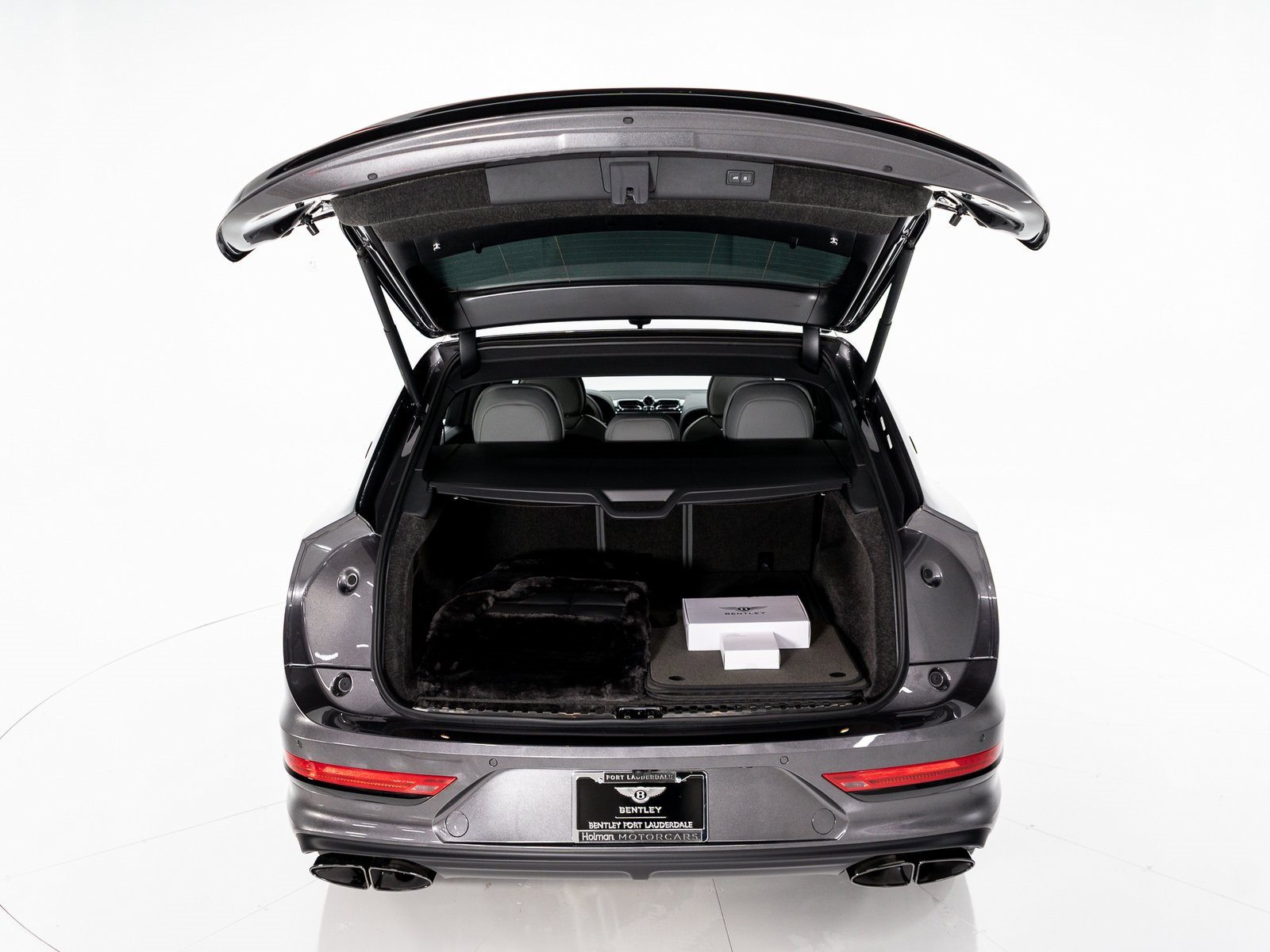 New 2025 Bentley Bentayga Extended Wheelbase image 46