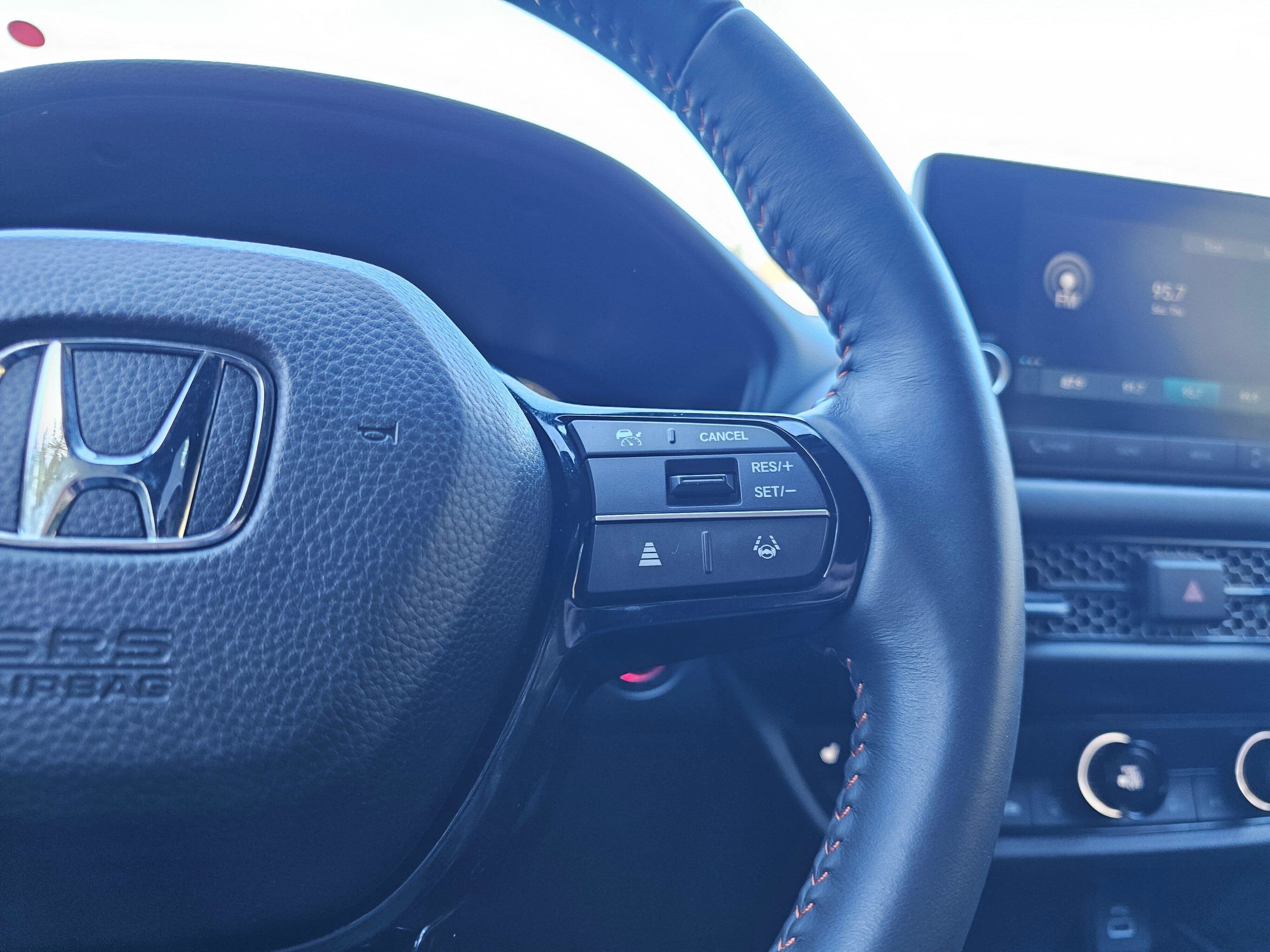 Certified 2025 Honda HR-V Sport image 30
