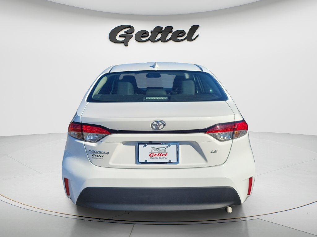 Used 2025 Toyota Corolla LE FWD image 5