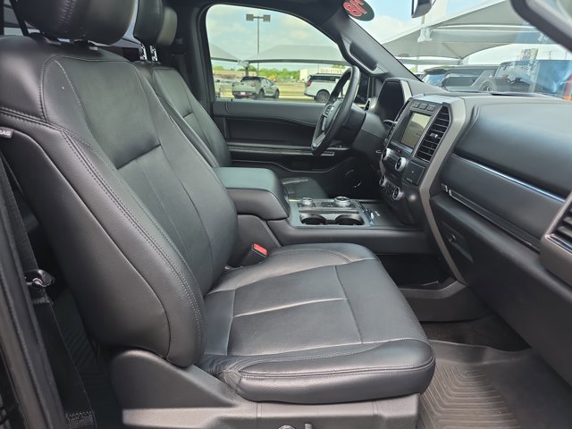 Used 2018 Ford Expedition Max XLT w/ Equipment Group 202A AWD/4WD image 20