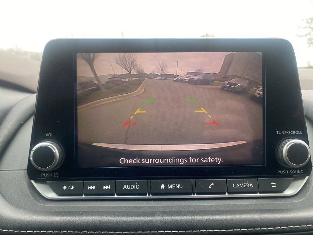 Used 2023 Nissan Rogue SV image 21