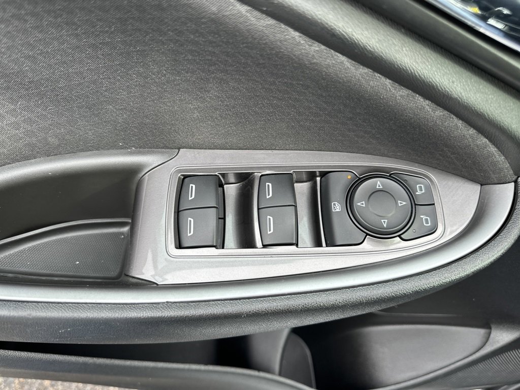 Used 2019 Chevrolet Malibu RS image 16