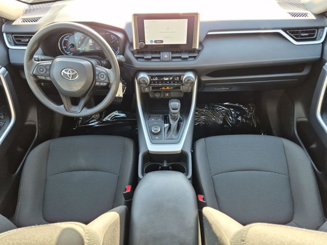 Used 2024 Toyota RAV4 LE AWD/4WD image 17