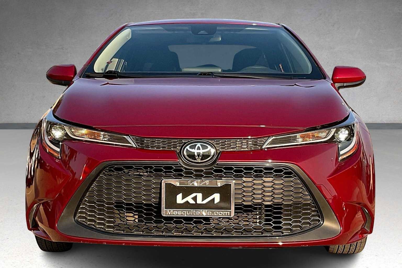 Used 2022 Toyota Corolla LE image 6
