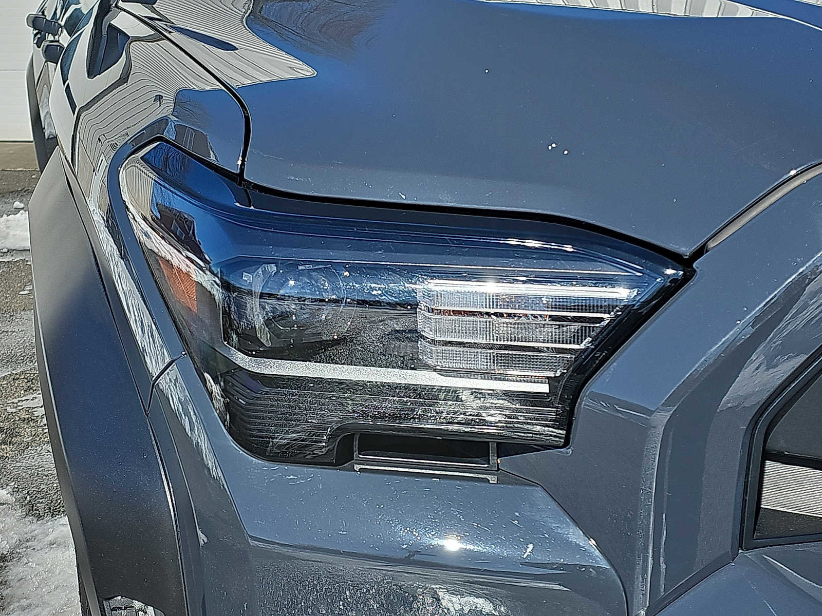 Used 2025 Toyota 4Runner SR5 AWD/4WD image 9