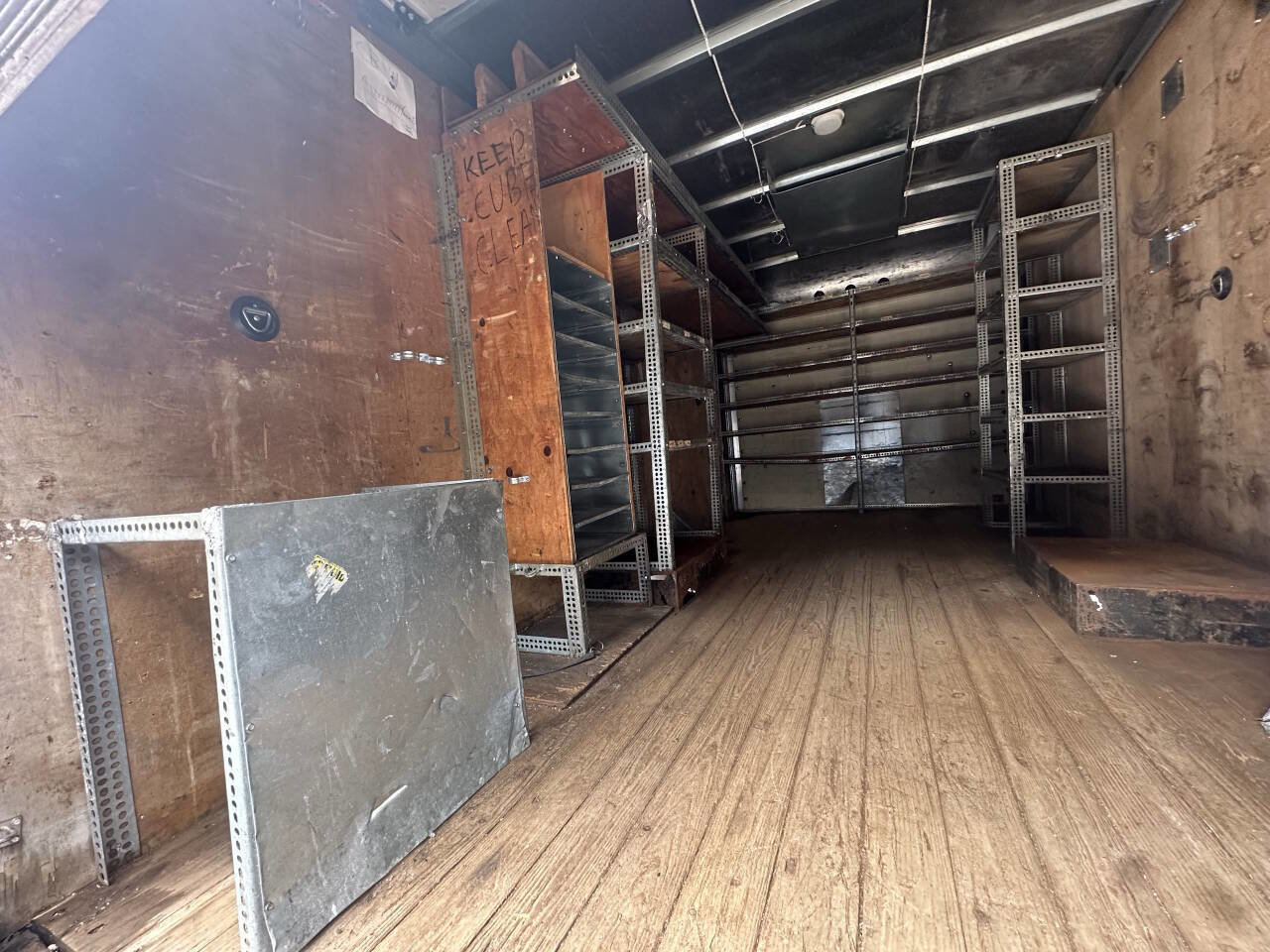 Used 2008 Chevrolet Express 3500 image 17