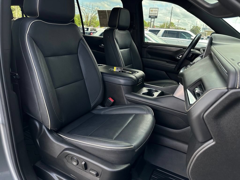 Used 2023 GMC Yukon XL SLT AWD/4WD image 18