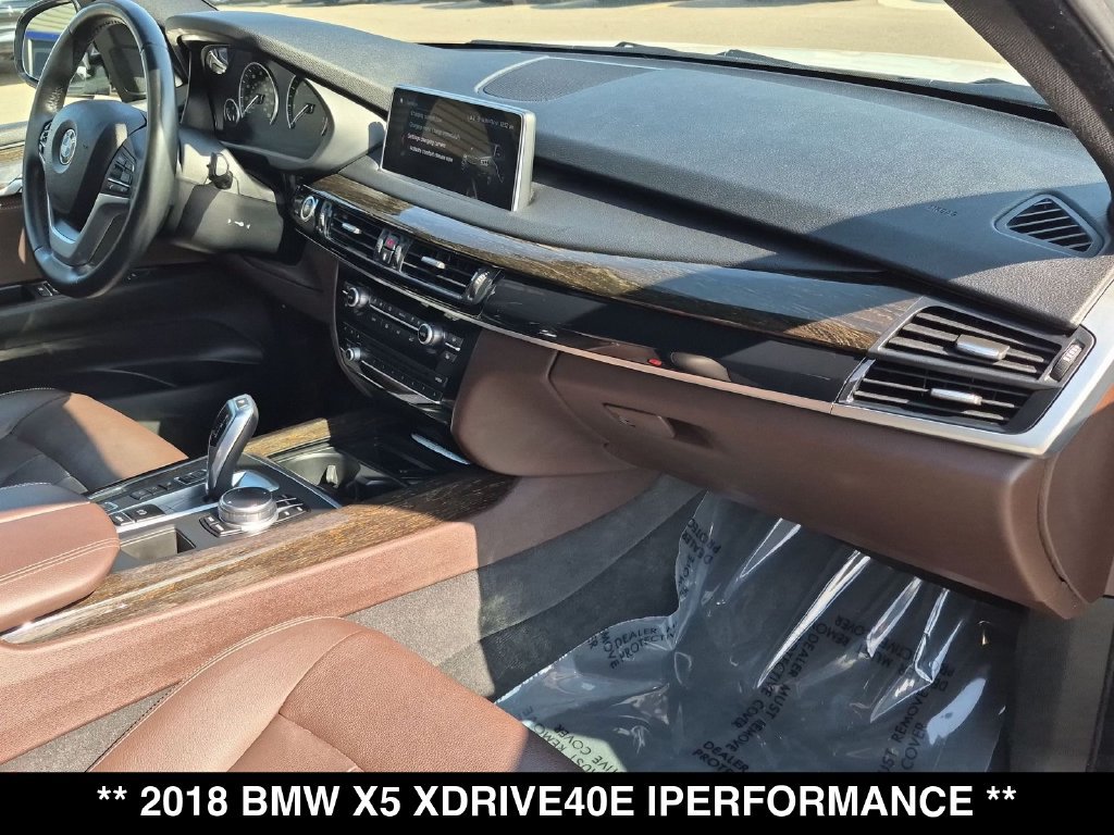 Used 2018 BMW X5 xDrive40e w/ Driving Assistance Package AWD/4WD image 33