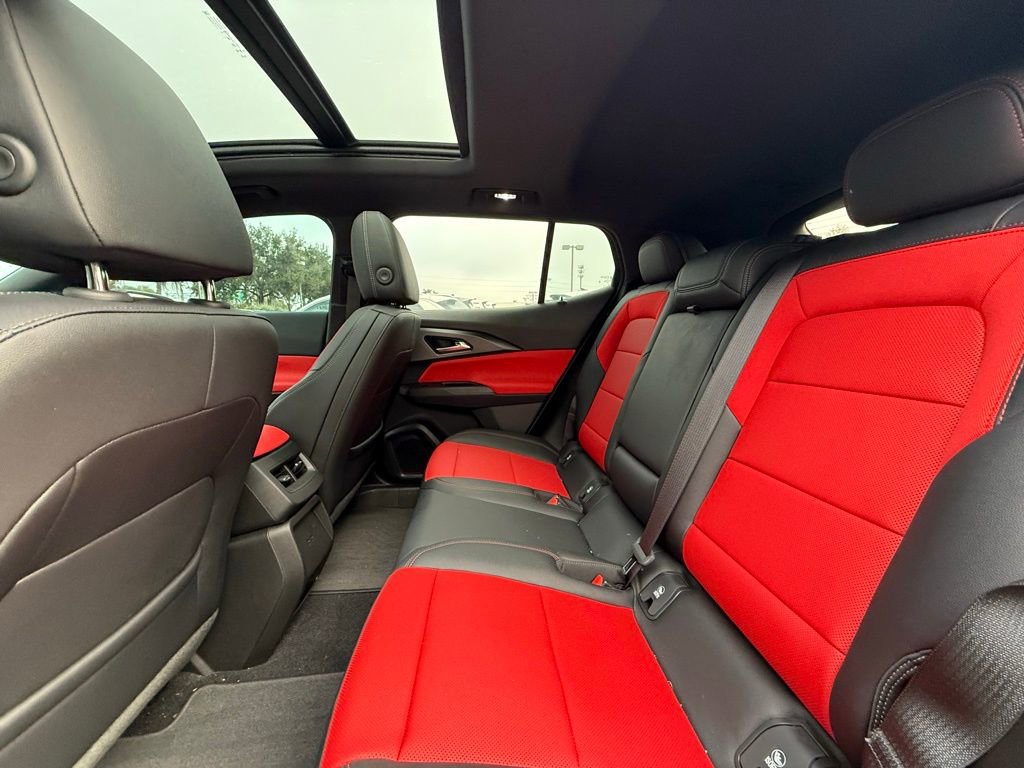 Used 2025 Chevrolet Equinox EV RS image 11