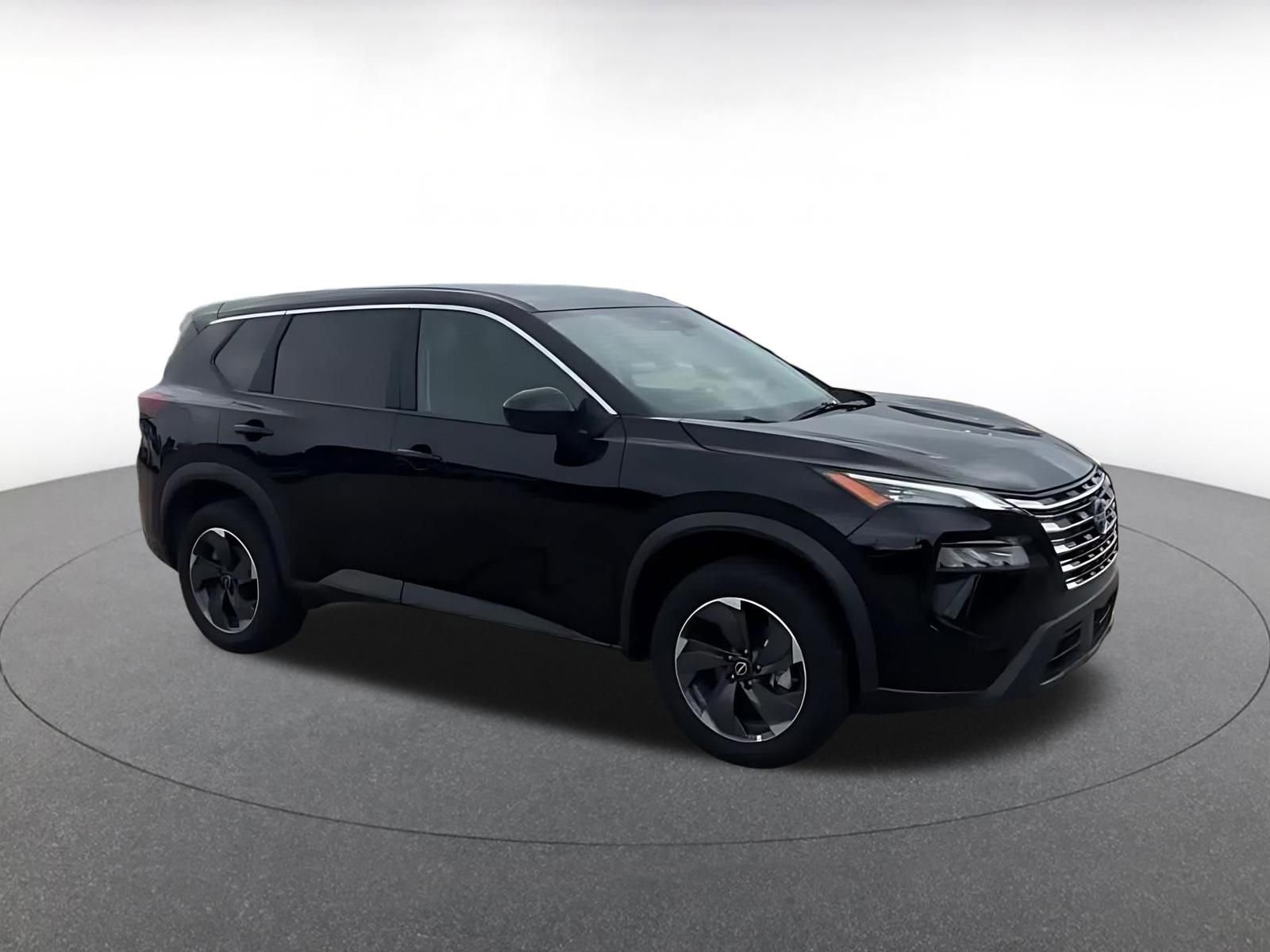 Used 2025 Nissan Rogue SV FWD image 2