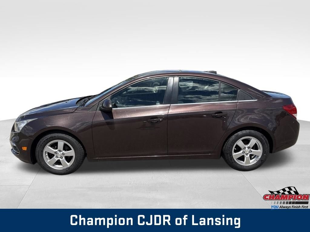 Used 2015 Chevrolet Cruze LT FWD image 4