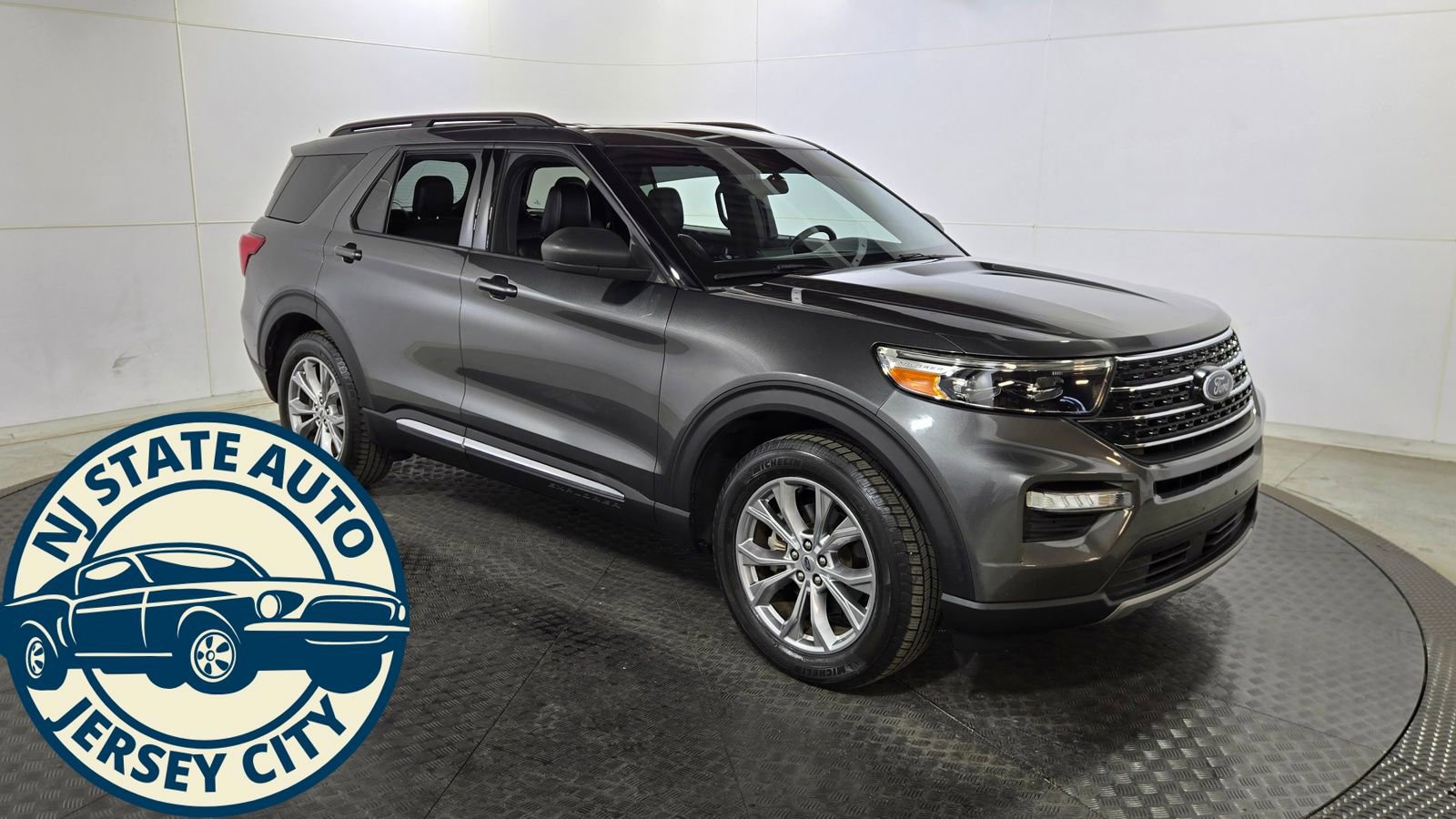 Used 2020 Ford Explorer XLT w/ Equipment Group 202A image 13