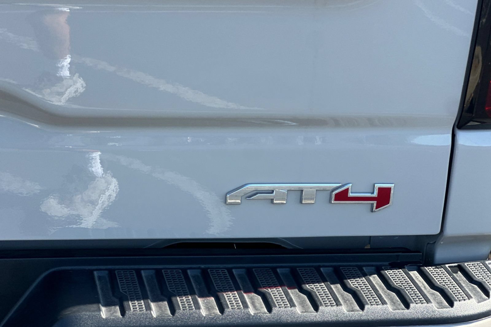 Used 2026 GMC Sierra 1500 AT4 w/ AT4 Premium Package AWD/4WD image 50