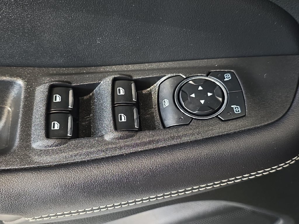Used 2024 Ford Edge ST w/ Equipment Group 401A AWD/4WD image 28