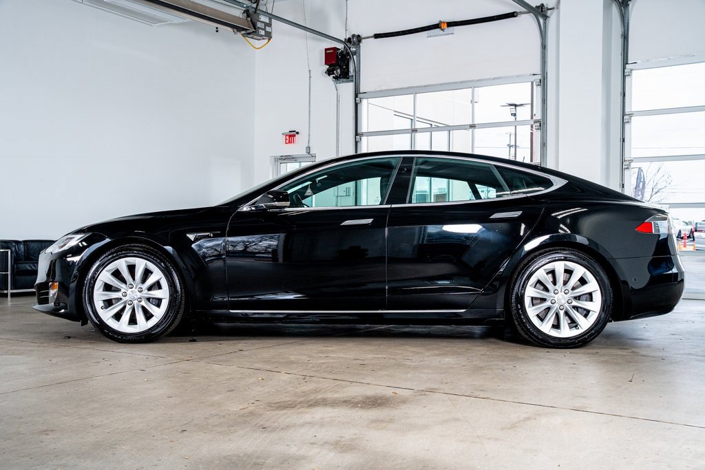 Used 2019 Tesla Model S AWD image 8