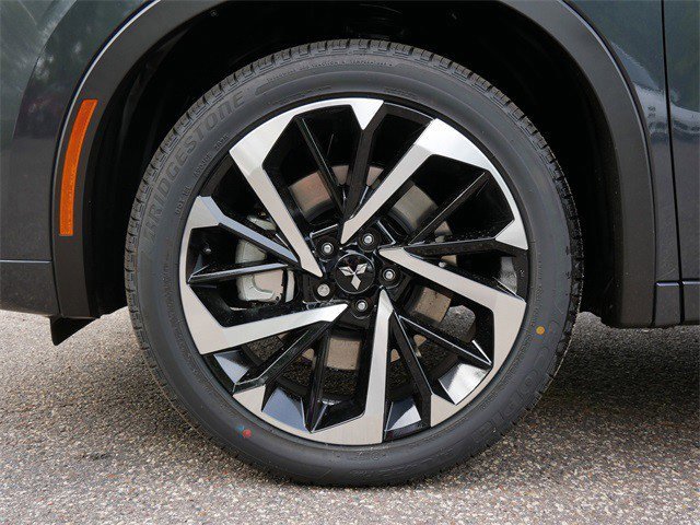 New 2025 Mitsubishi Outlander SEL image 3