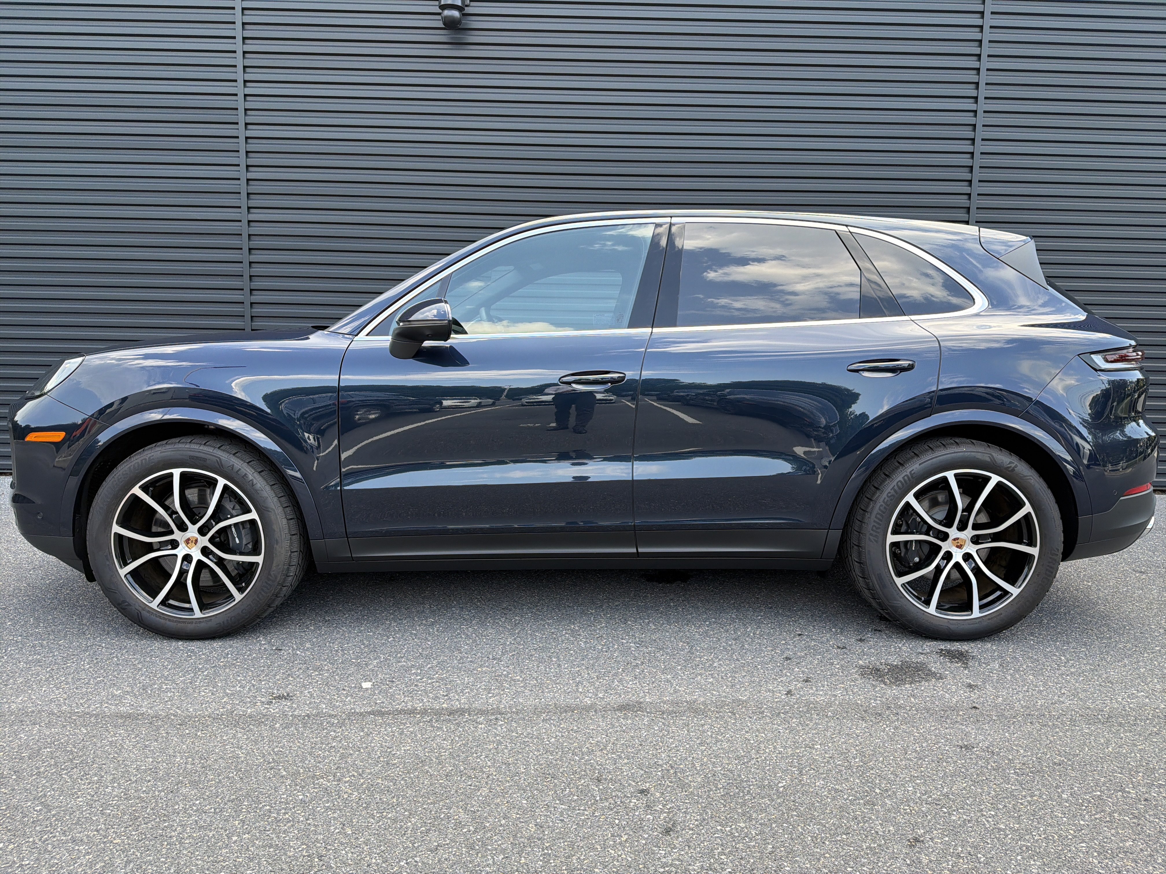 New 2026 Porsche Cayenne AWD/4WD image 2