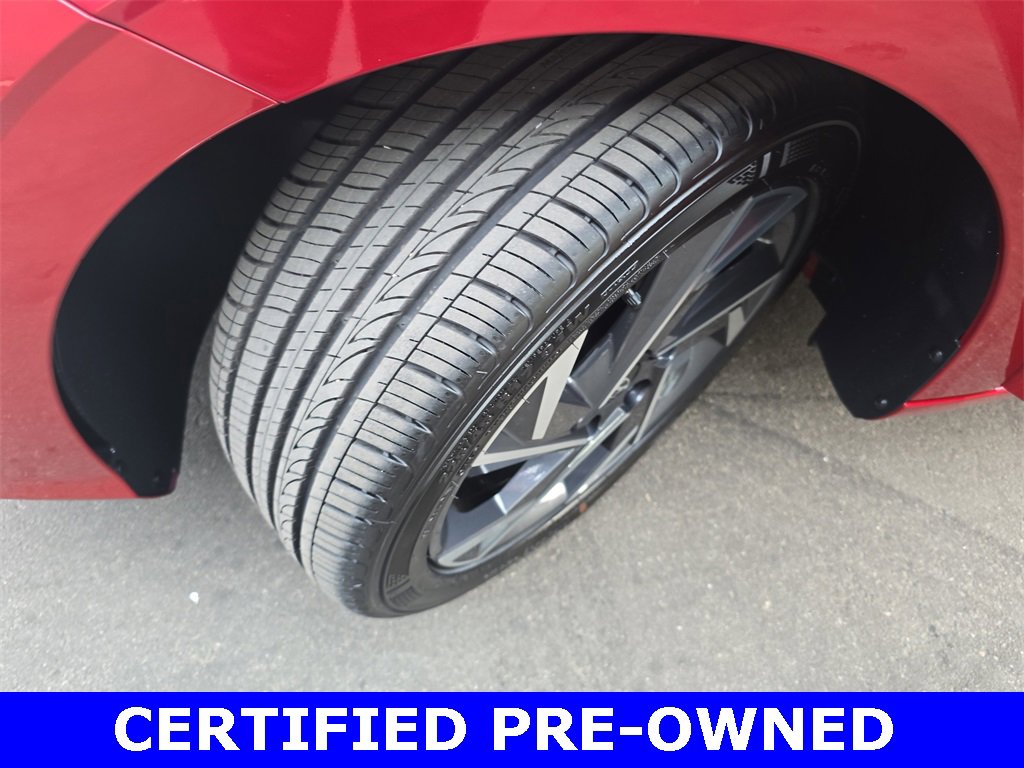 Used 2025 Hyundai Elantra Sport image 31