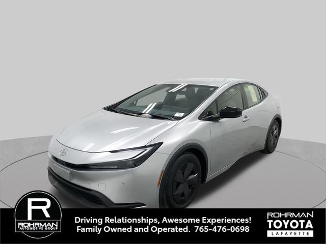 Used 2023 Toyota Prius LE FWD image 2