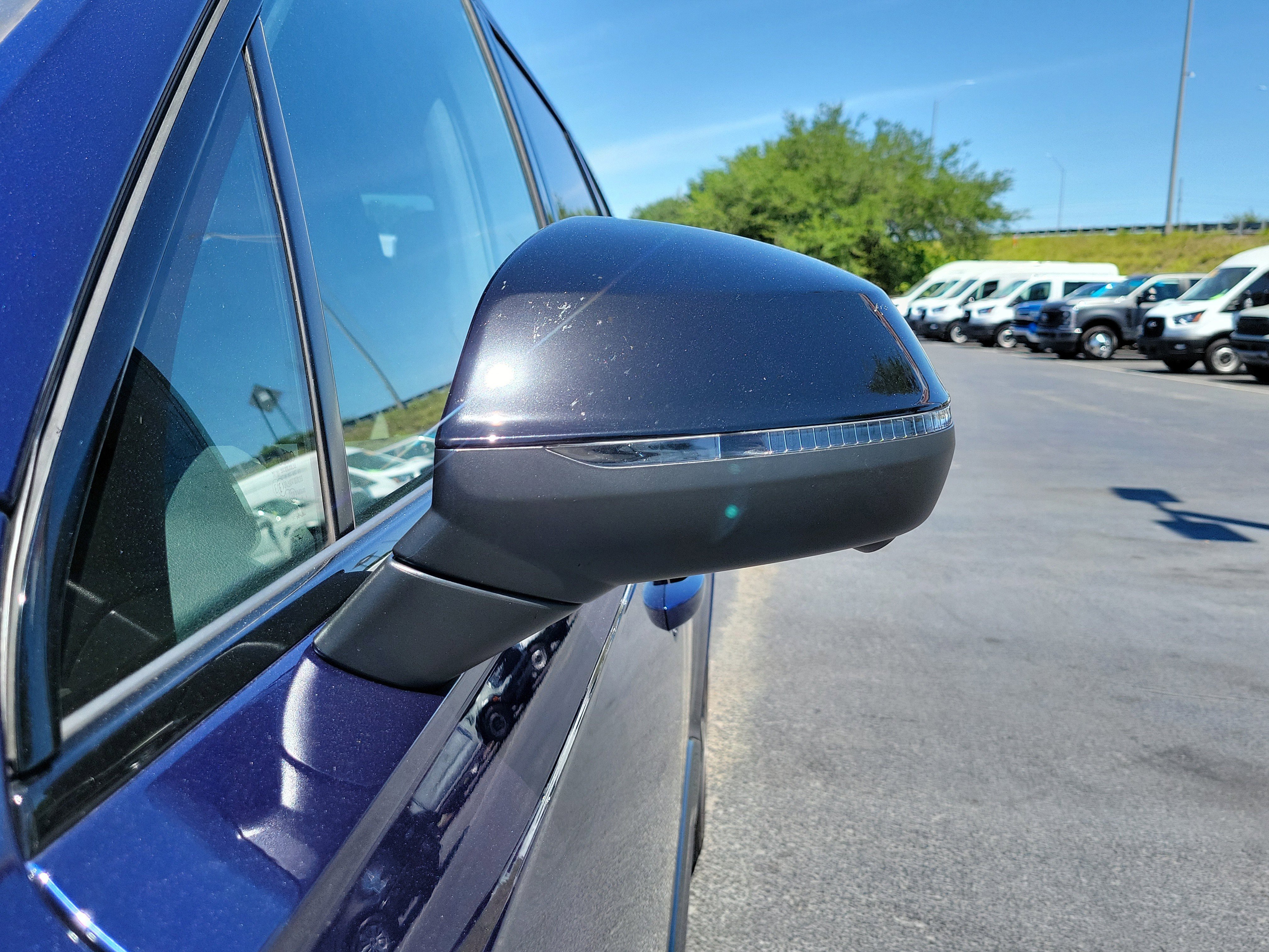 Used 2023 Audi SQ7 Prestige AWD/4WD image 4