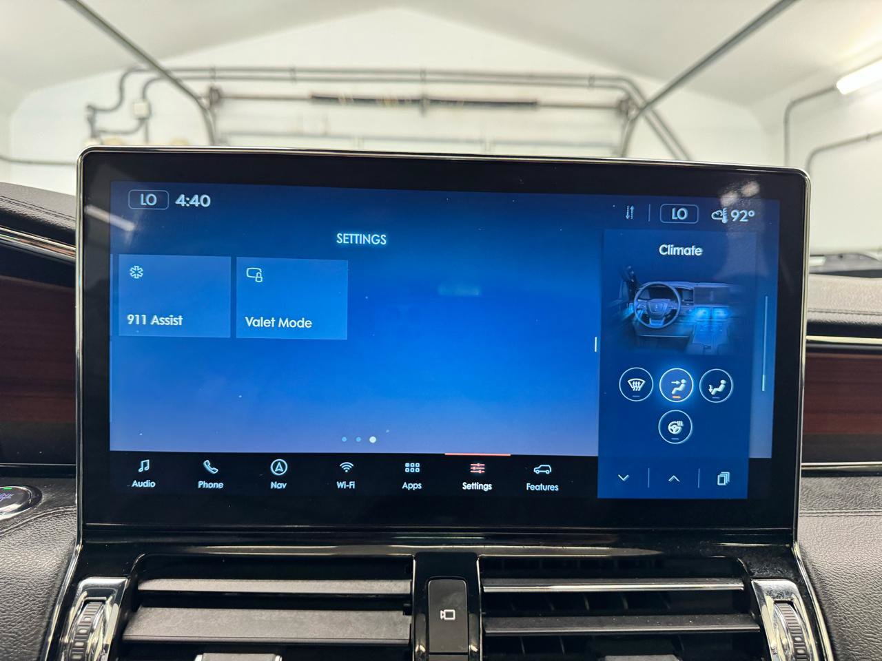 Used 2023 Lincoln Navigator L Reserve AWD/4WD image 32