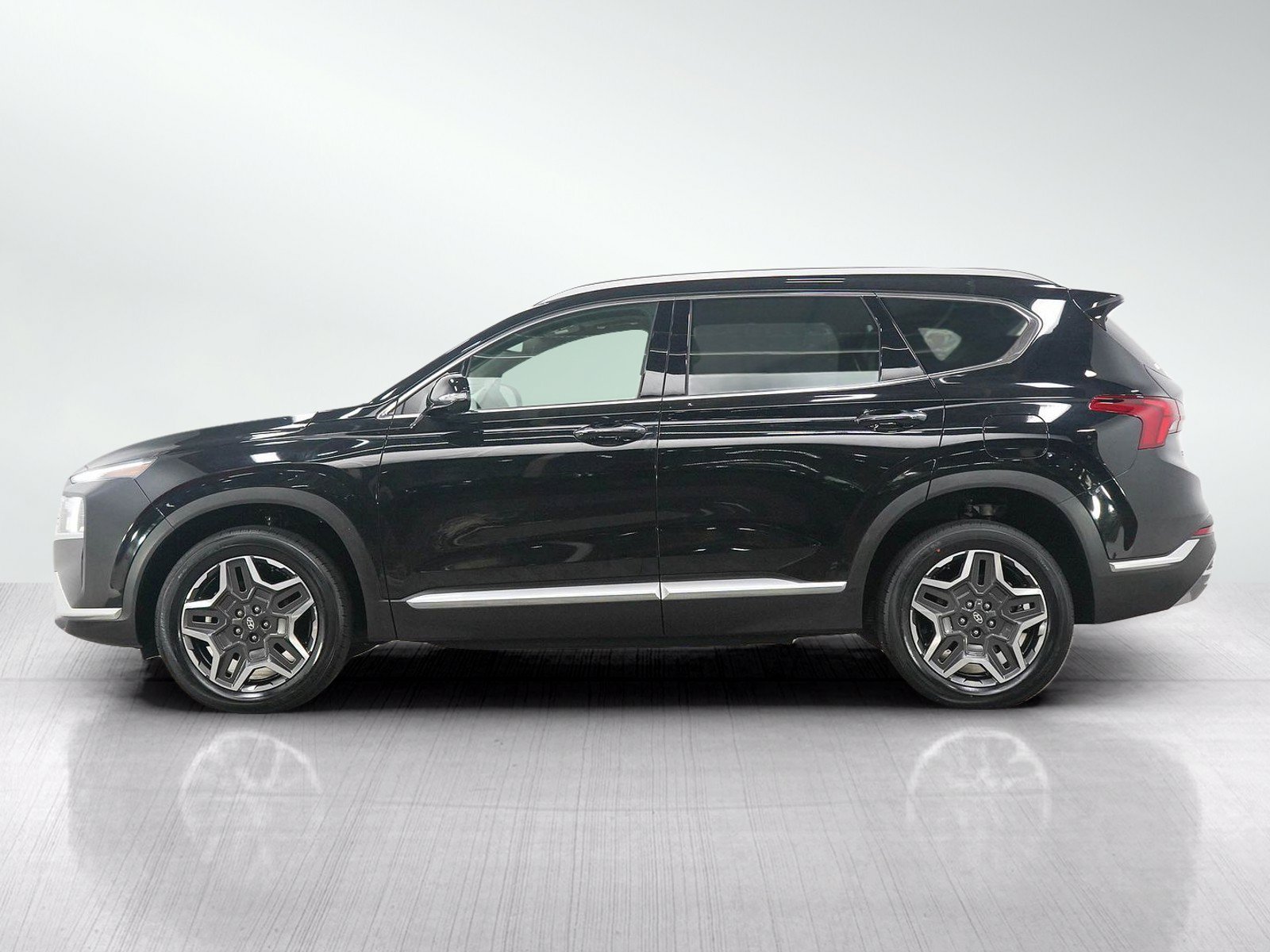 Used 2023 Hyundai Santa Fe SEL Premium AWD/4WD image 2