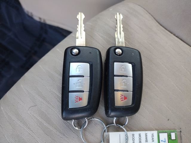 Used 2017 Nissan Rogue S image 30