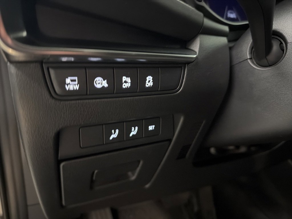 Used 2024 MAZDA MAZDA3 Hatchback w/Premium Plus Pkg image 13